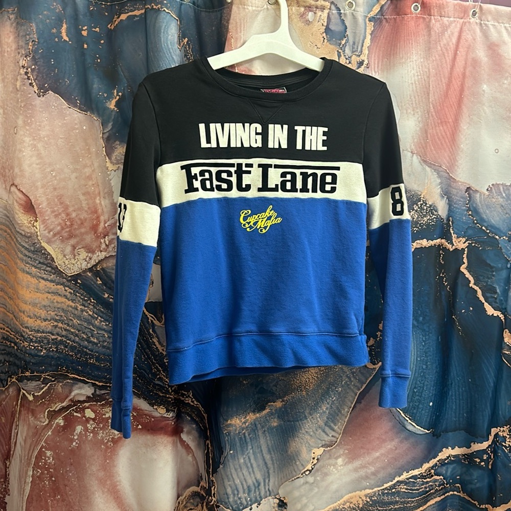 Crewneck sweater